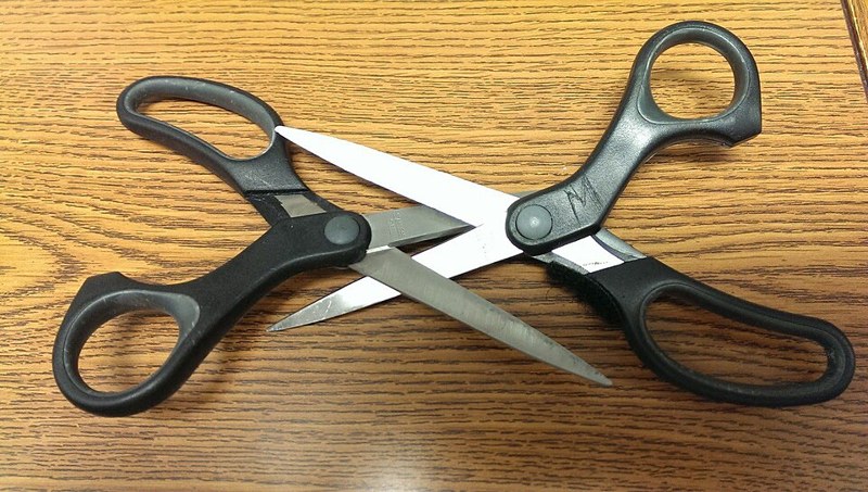 Photograph of scissors pair.