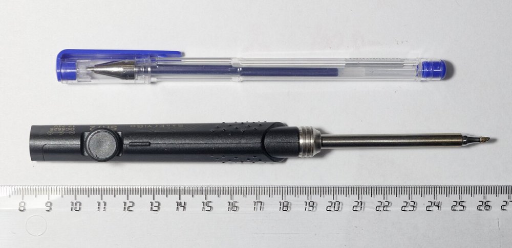 Compact soldering iron
